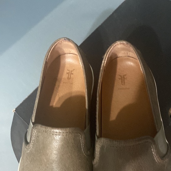 FRYE Women’s Dylan Slip On - Picture 12 of 13